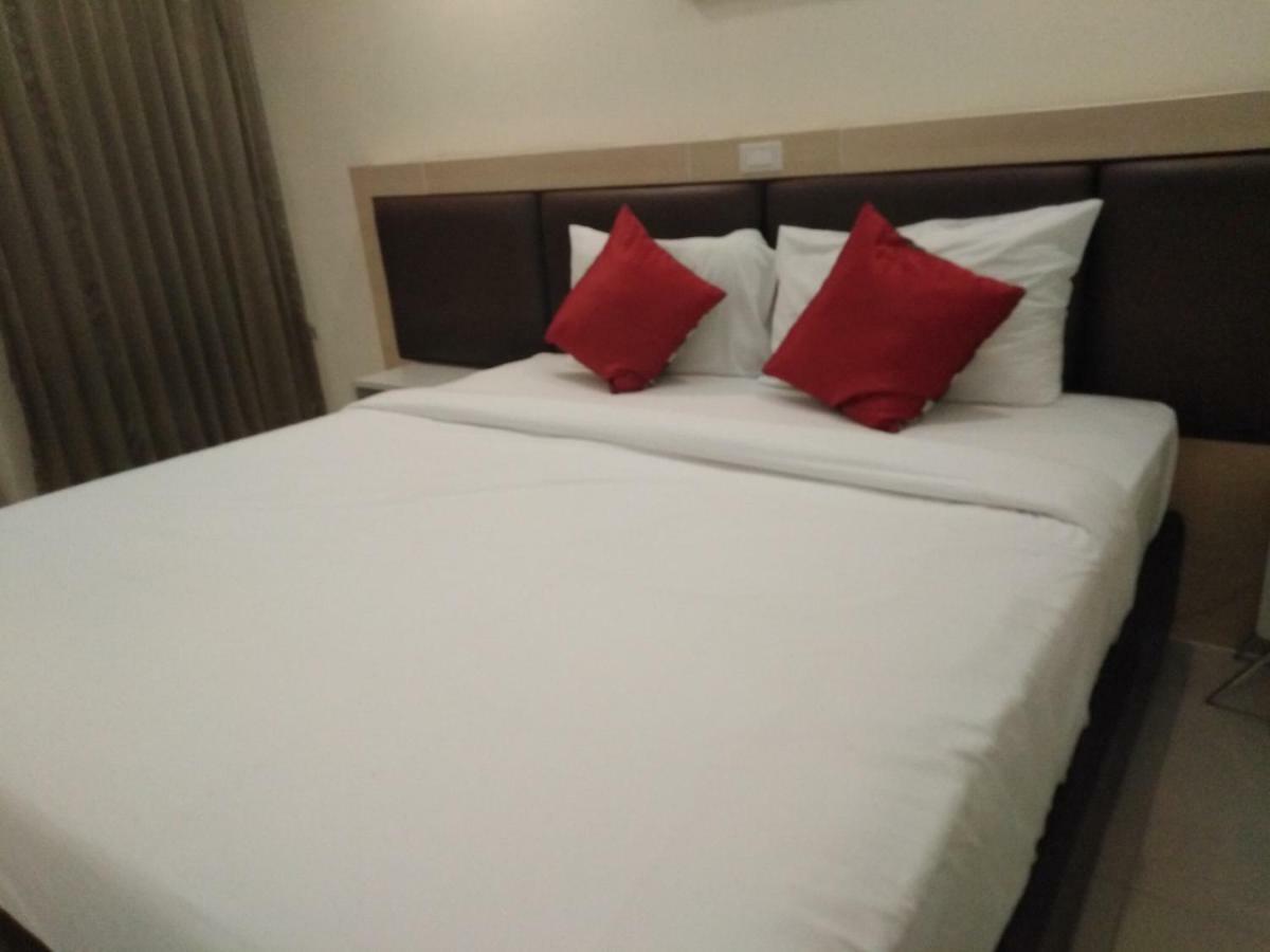 Taragrand Donmuang Airport Hotel Ban Rangsit Exterior photo